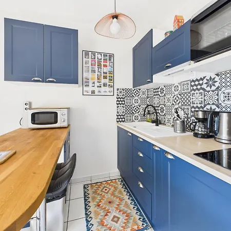 1-bedroom In Port-guillaume דירה