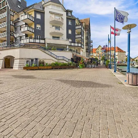 1-bedroom In Port-guillaume * דיבה-סור-מר